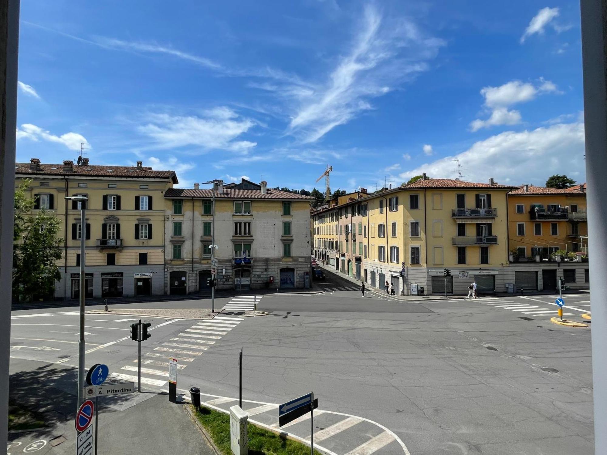 La Casina Di Alessia Apartment Bergamo Luaran gambar