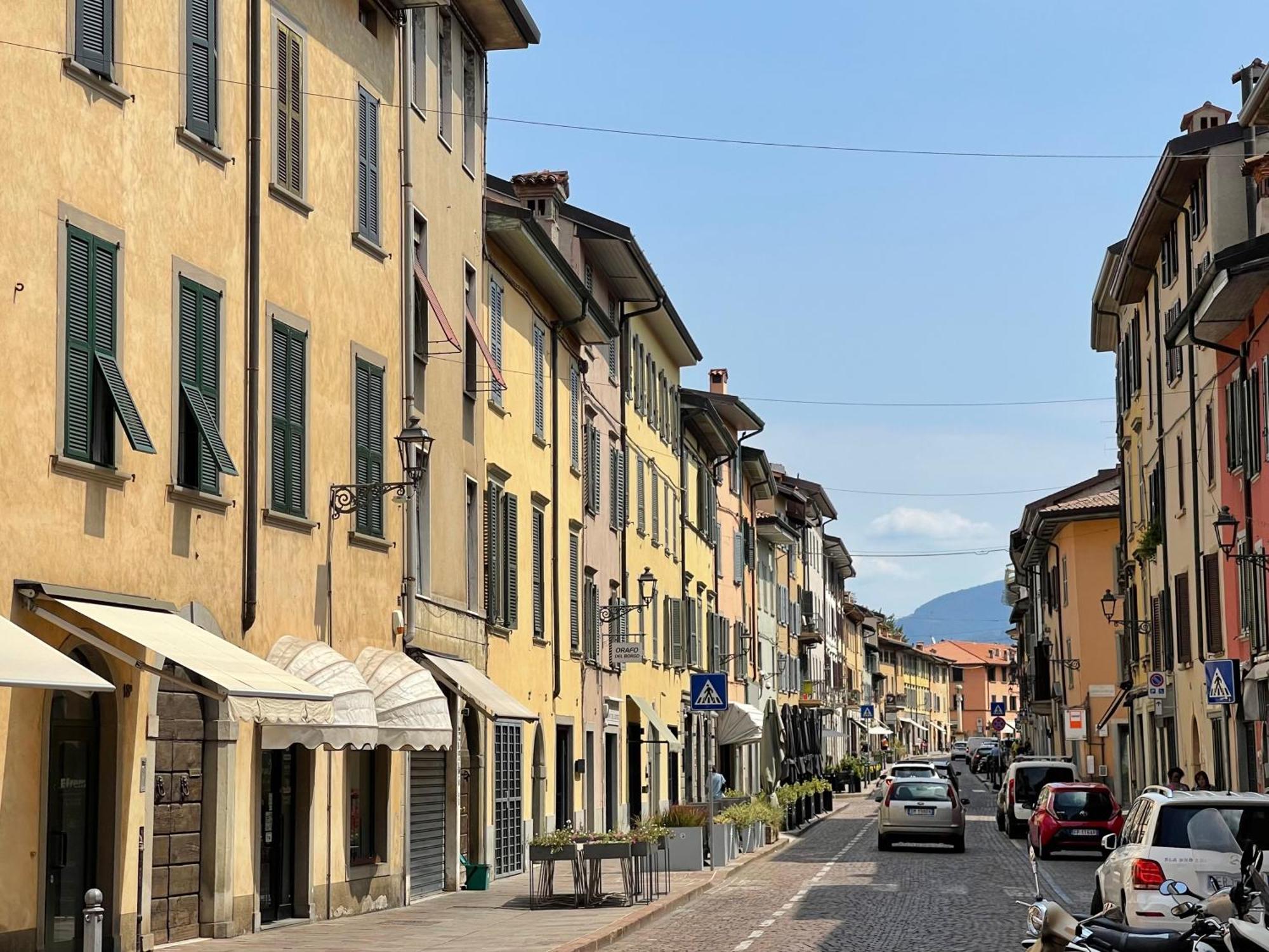 La Casina Di Alessia Apartment Bergamo Luaran gambar